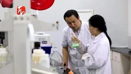 全國(guó)首個(gè)杜仲中藥類(lèi)重點(diǎn)研究室正式運(yùn)營(yíng)